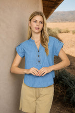 Load image into Gallery viewer, Button Chambray Top