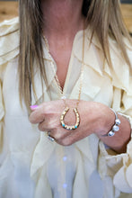 Load image into Gallery viewer, Gold Chain Horseshoe Necklace