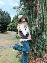 Load image into Gallery viewer, The Tasha Chateau Vest