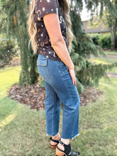 Load image into Gallery viewer, High Rise Crop Utility Jean