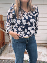 Load image into Gallery viewer, The Queen Creek