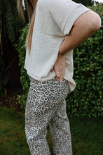 Load image into Gallery viewer, High Rise Leopard Jean