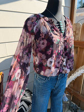 Load image into Gallery viewer, Spring Crop Blouse