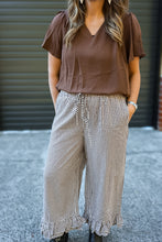 Load image into Gallery viewer, Cropped Gingham Ruffle Pant