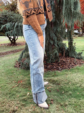Load image into Gallery viewer, Wide Leg Stripe Cuff Jean