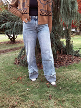 Load image into Gallery viewer, wide leg 33 inch inseam with stripe cuff paired with western boots