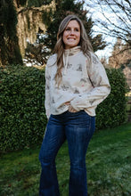 Load image into Gallery viewer, Ariat Essential Hoodie