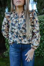 Load image into Gallery viewer, Pipped Ruffled Floral Top