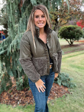 Load image into Gallery viewer, sherpa button jacket in olive green