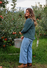 Load image into Gallery viewer, Ash Jade Midweight Sweater