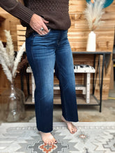 Load image into Gallery viewer, Mid Rise Crop Deep Blue Jean