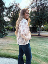 Load image into Gallery viewer, Balloon Sleeve Floral Top