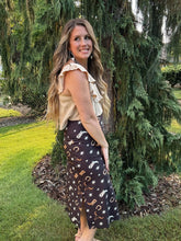 Load image into Gallery viewer, Ruffled Linen Crop Top Taupe