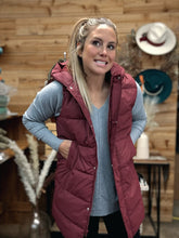 Load image into Gallery viewer, Hooded Long Puffer Vest Burgundy