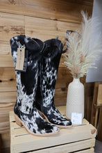Load image into Gallery viewer, Liberty Black Cowhide Regular Calf Boot
