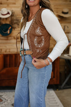 Load image into Gallery viewer, Horseshoe Suede Vest