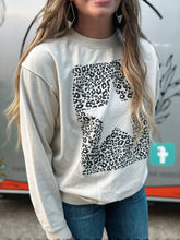Load image into Gallery viewer, Star Leopard Crewneck Sweatshirt