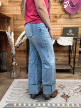 Load image into Gallery viewer, Medium Wash Cuff Jeans