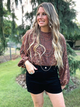 Load image into Gallery viewer, Black Cuff Shorts