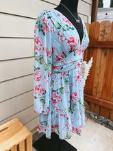 Load image into Gallery viewer, V Neck Floral Print Dress