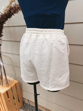 Load image into Gallery viewer, Cream Pocket Short