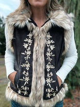 Load image into Gallery viewer, The Tasha Chateau Vest