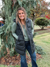 Load image into Gallery viewer, Hooded Long Puffer Vest Black