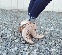 Load image into Gallery viewer, Ariat Mesa Bootie
