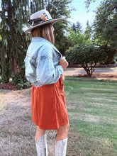 Load image into Gallery viewer, Denim Studded Cropped Jacket