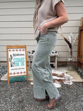 Load image into Gallery viewer, Wide Leg Twill Jeans