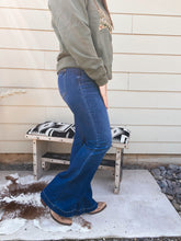 Load image into Gallery viewer, Judy Blue Flare