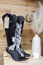 Load image into Gallery viewer, Liberty Black Cowhide Regular Calf Boot