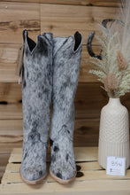 Load image into Gallery viewer, Liberty Black Cowhide Regular Calf Boot
