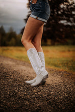 Load image into Gallery viewer, The Everest Ice Boot