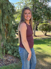 Load image into Gallery viewer, Edlin Tank Wine