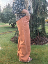 Load image into Gallery viewer, LYLA Coral Trouser