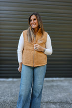 Load image into Gallery viewer, Boot Stitch Camel Vest