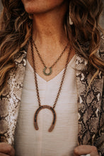 Load image into Gallery viewer, Double Horseshoe Necklace
