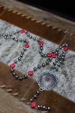 Load image into Gallery viewer, Beaded Red Necklace
