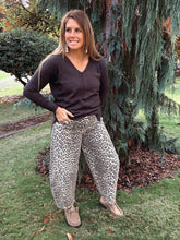 Load image into Gallery viewer, High Rise Leopard Barrel Jeans
