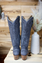 Load image into Gallery viewer, Casanova Ash Suede Boot
