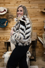 Load image into Gallery viewer, Stripe Fur Pattern Jacket

