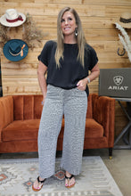Load image into Gallery viewer, High Rise Grey Leopard Pants
