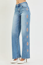 Load image into Gallery viewer, Mid Rise Wide Leg Embroidered Jeans
