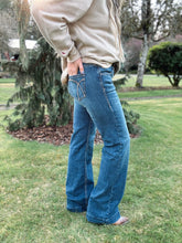 Load image into Gallery viewer, Vermont Slim Trouser
