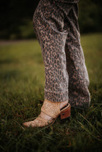 Load image into Gallery viewer, Robin Slingback
