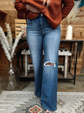 Load image into Gallery viewer, High Rise Wide Leg Distressed Knee
