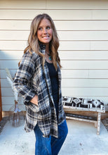 Load image into Gallery viewer, Navy Button Down Shacket
