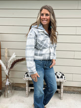 Load image into Gallery viewer, Cropped Plaid Jacket
