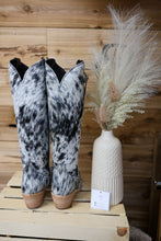 Load image into Gallery viewer, Liberty Black Cowhide Regular Calf Boot
